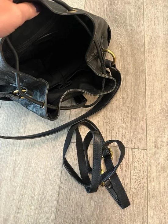 Fossil Black Leather Hobo Shoulder Bag Purse draw string - Picture 9 of 10